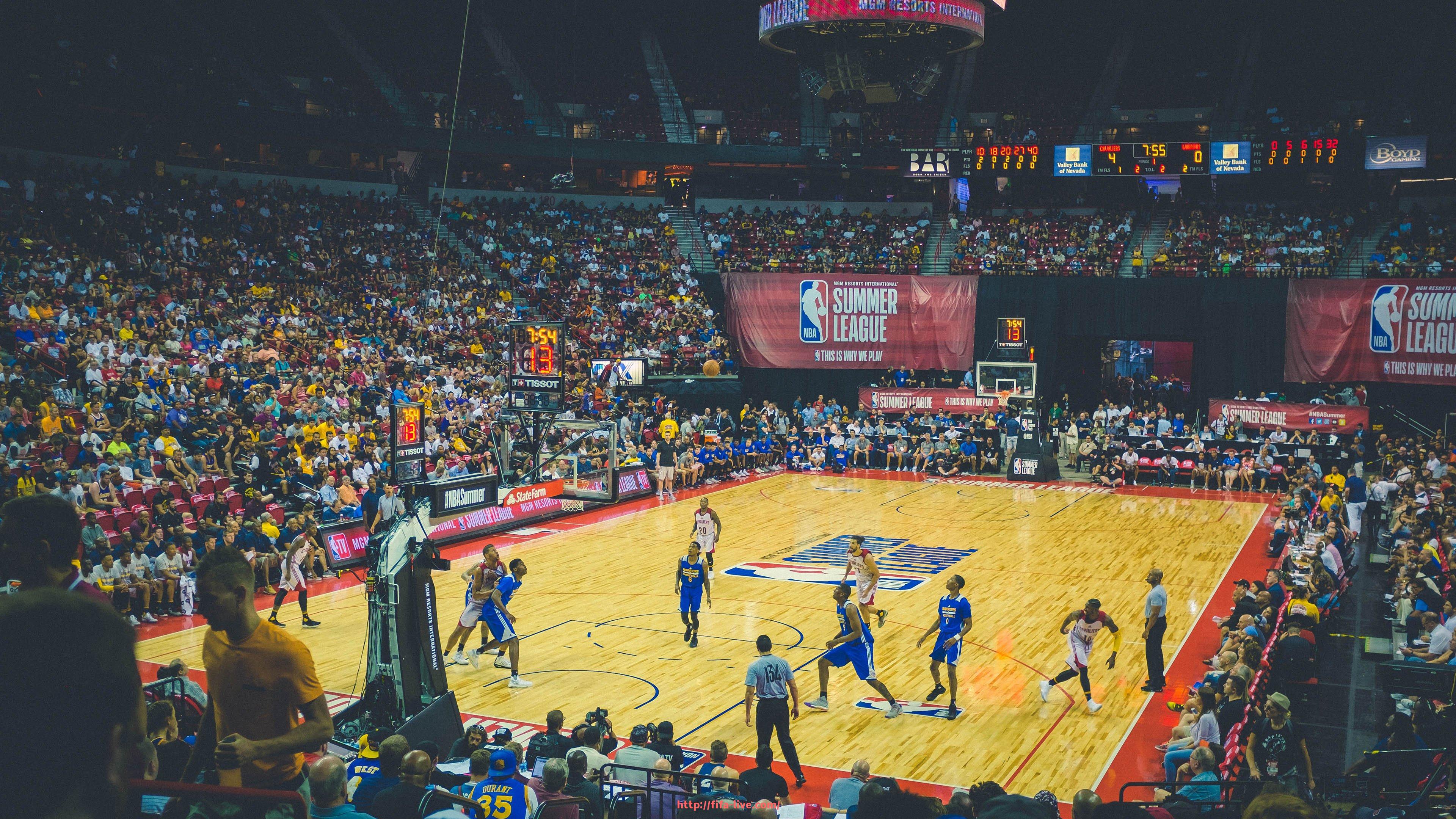 世俱杯直播-健身器材打腿训练产品及效果解析